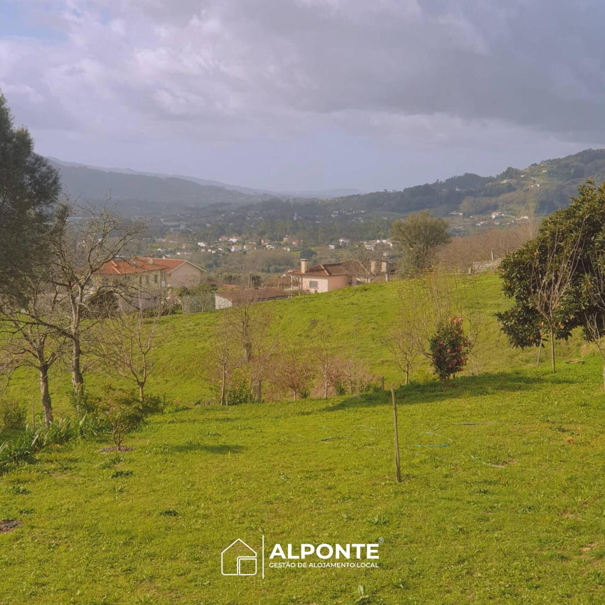 Quinta Da Costeira - Casa Azul Do Limoal By Alponte Villa Arcos de Valdevez Eksteriør bilde